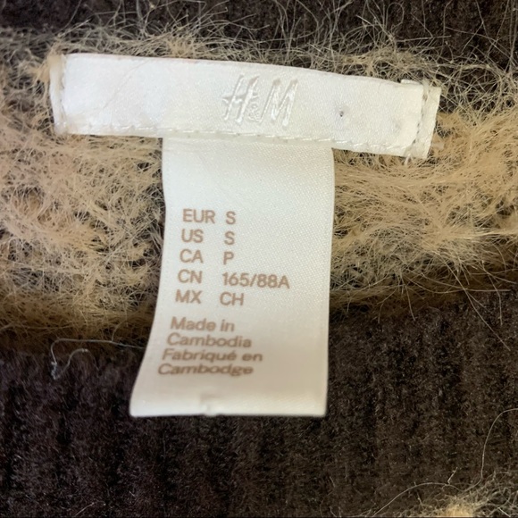 H&M Animal Print Sweater Size Small - Picture 3 of 6